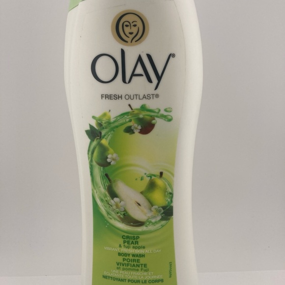 2 Olay Fresh Outlast Crisp Pear & Fuji Apple Body Wash 23.6 FL OZ DISCONTINUED